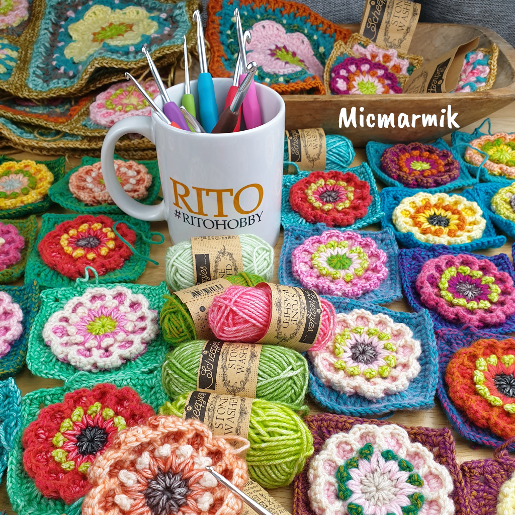 Read more about the article Zinnia squares in progress!